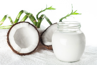 Apa de cocos: beneficii pentru sănătate